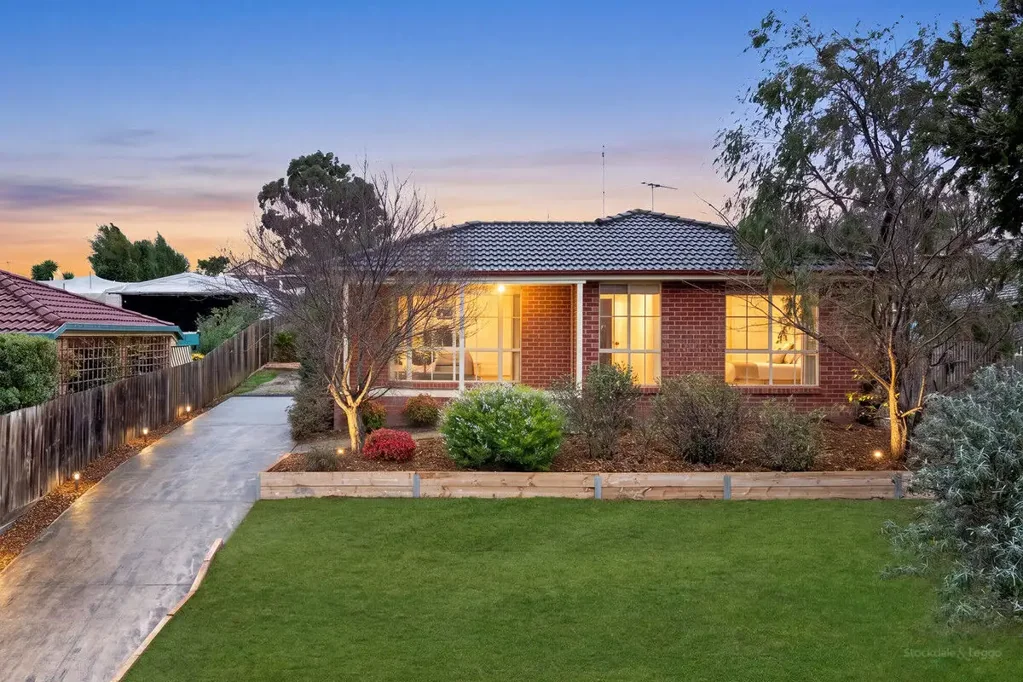 Pakenham 3Kwarto Comfortable Family Living in a Quiet Court Location