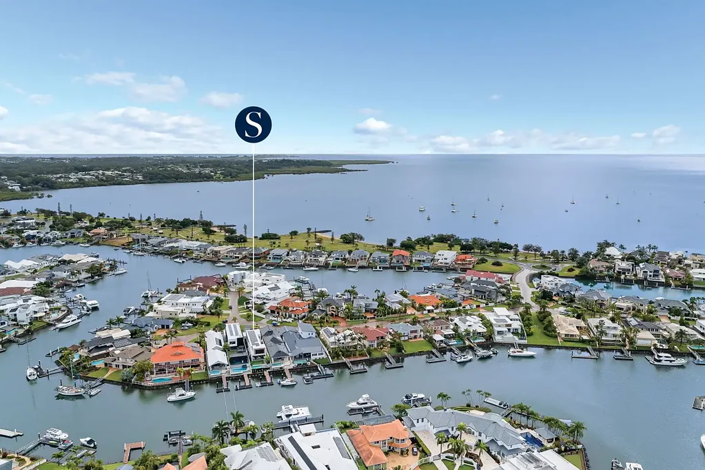 Cleveland 4 Bedroom Luxury Waterfront Living