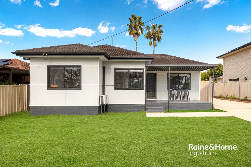 Ingleburn 5房 双收入机会 | R3分区 | 距车站约800米 Dual-Income Opportunity | R3 Zoning | Approx. 800m to Station