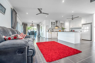 8 Goldberg Close, White Rock, QLD 4868, 4房, 2浴, House