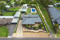 30 Cairns Drive, Darley