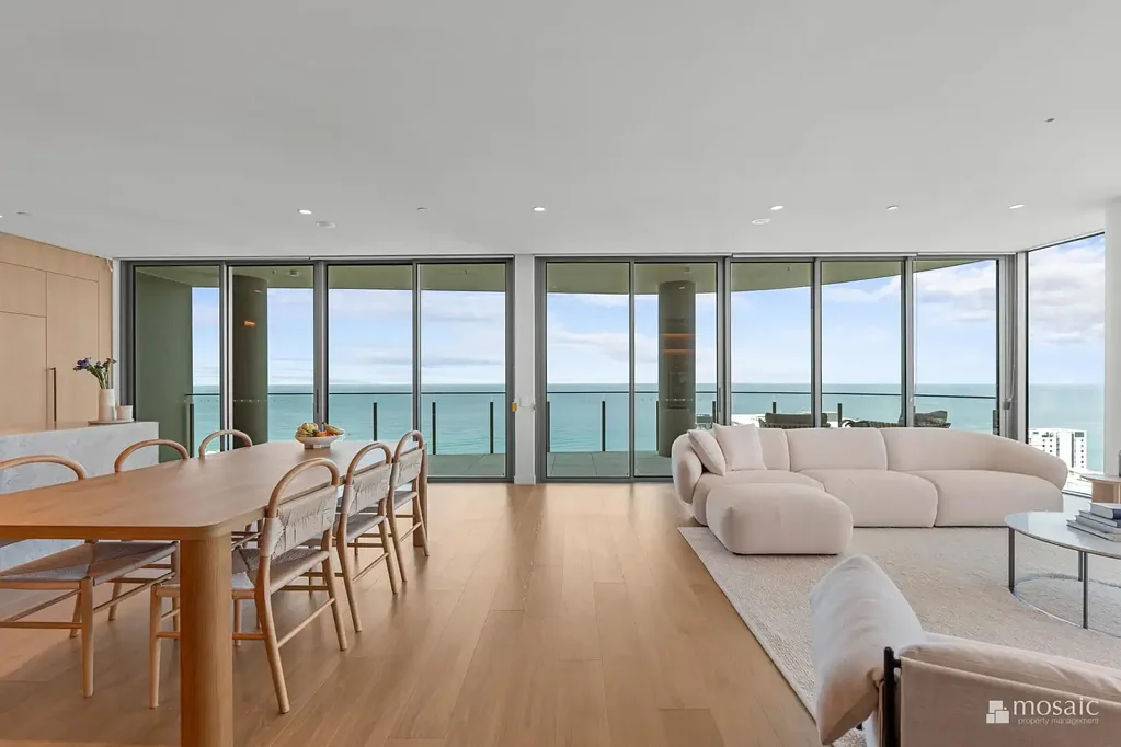 Luxury Beachside Broadbeach Address - Furnished
