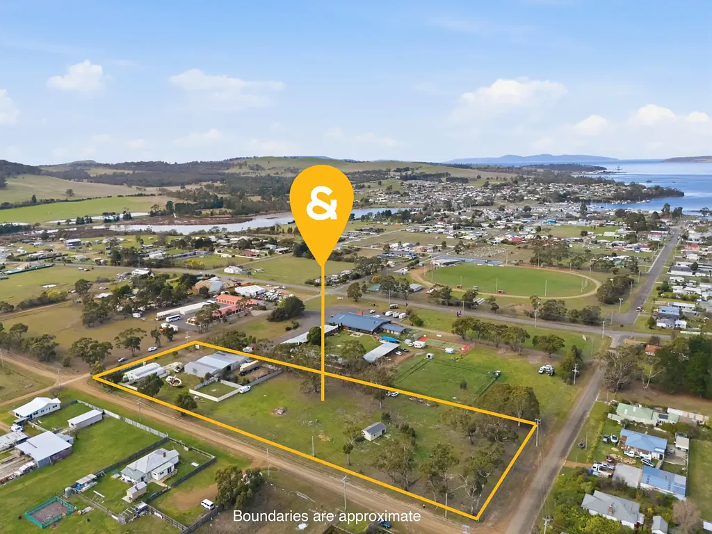 Triabunna 3Zimmer Space, Shedding & Serious Possibilities - Over 1.2ha in the Heart of Triabunna