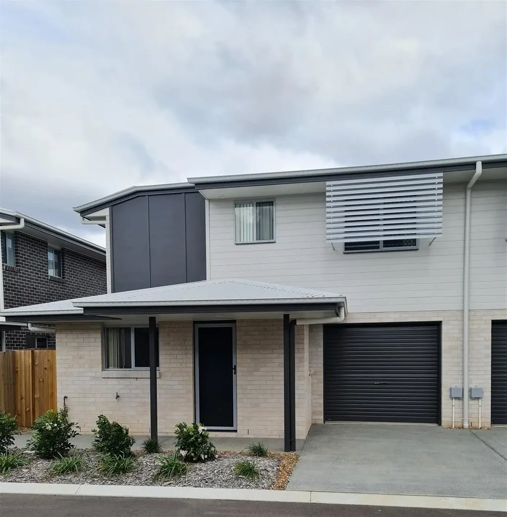 NEAR NEW 3 BEDROOM TOWNHOUSE WITH EXTRA STREET PARKING  AVAILABLE NOW INSPECTIONS BY APPOINTMENT