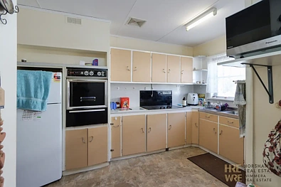 18 Upper Roy Street, Jeparit, VIC 3423, 2 slaapkamers, 1 badkamers, House