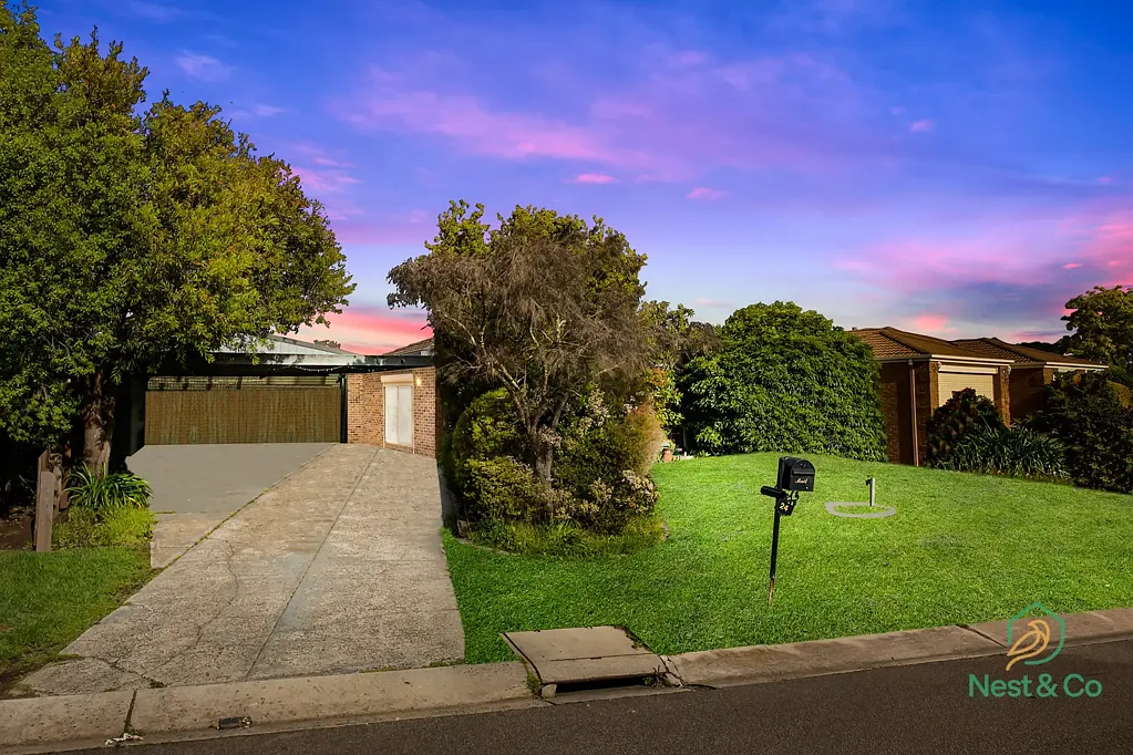 Wallan 5બેડરૂમ Spacious Family Retreat with Pool in Prime Wallan