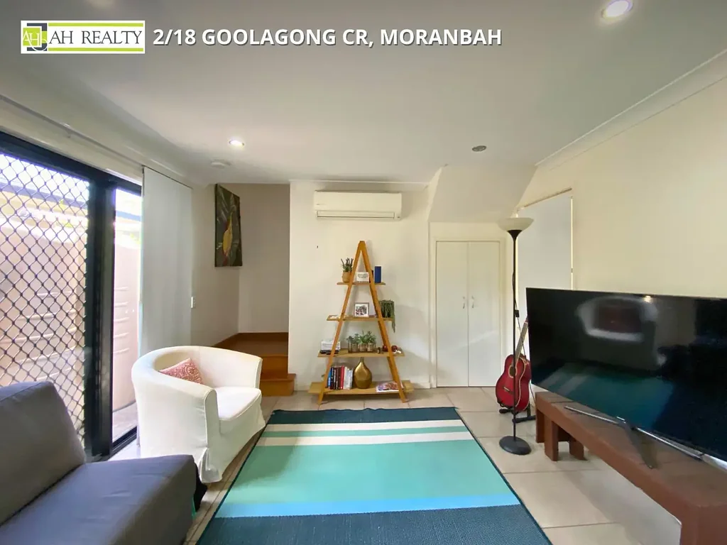MODERN 3 BED, 2 BATH TOWNHOUSE FOR RENT - LOW MAINTENANCE!