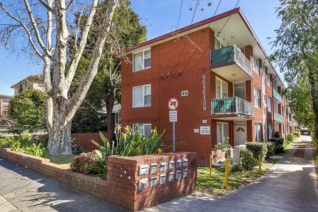 Two Bedroom Apartment in a Convenient Location