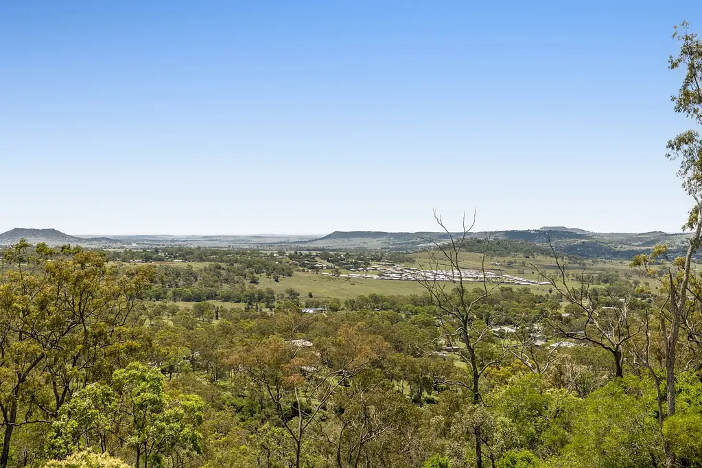 39 Reserve Road, Cranley, QLD 4350