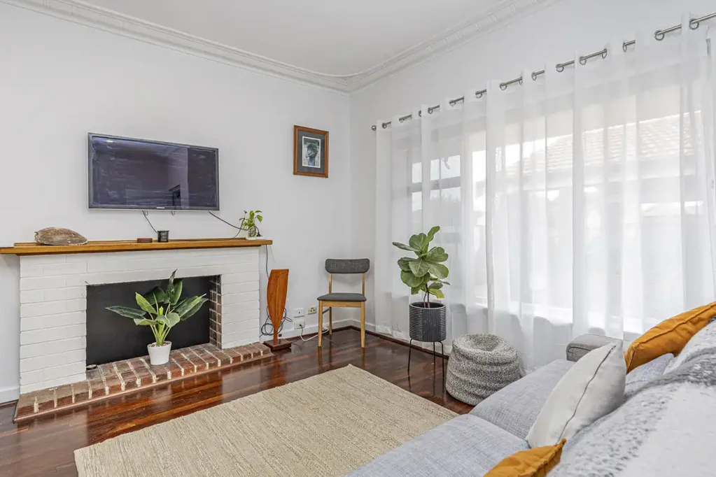 Fully Renovated 3x2 Home – available 3rd August 2026