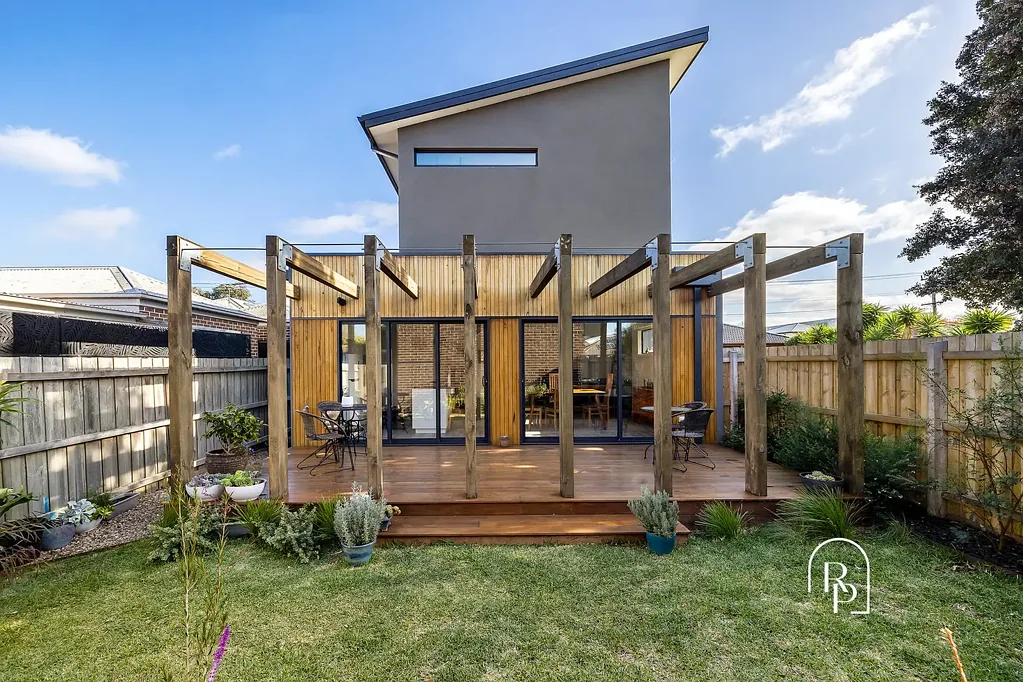 2/107 Salmon Street, Hastings, VIC 3915