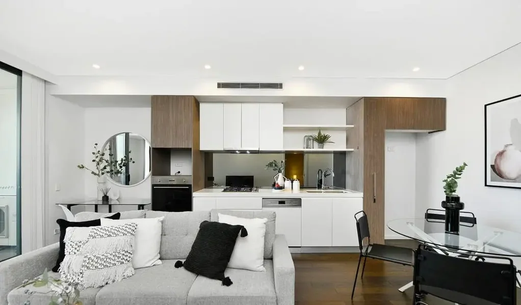 Modern Two Bedroom Apartment In Prime Location