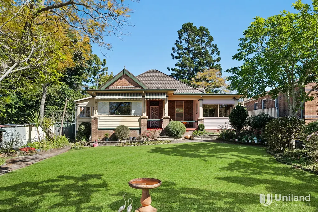 Epping 6房 Epping 优越地段稀有大地块持有机会 | 距 Epping 地铁站仅数分钟 Rare Large-Landholding Opportunity in a Prime Position | Moments to Epping Metro