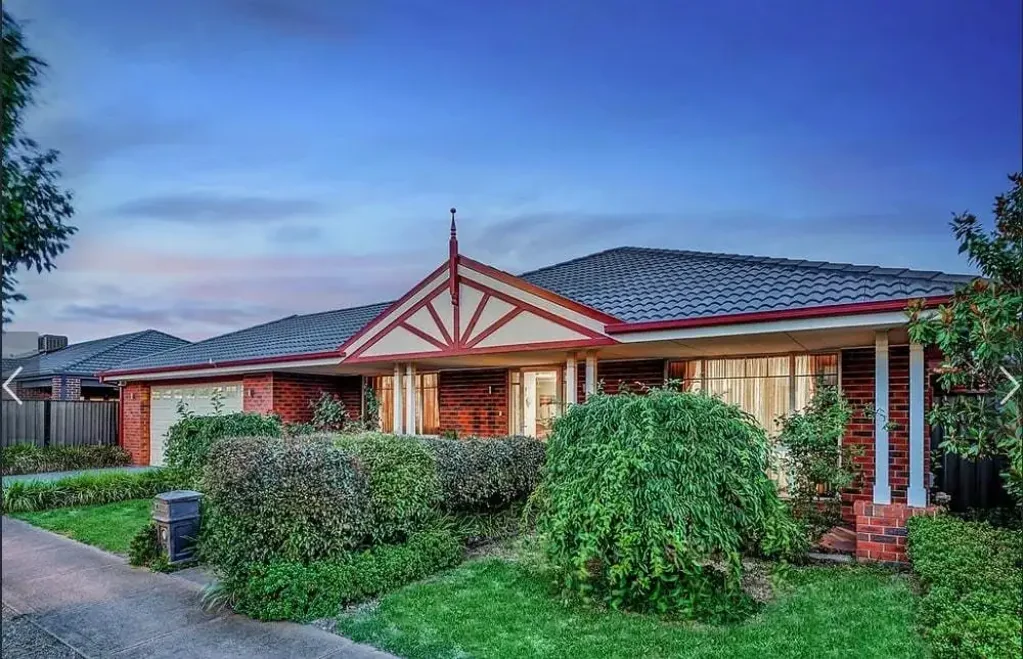 Spacious & beautiful family home in the heart of Point Cook