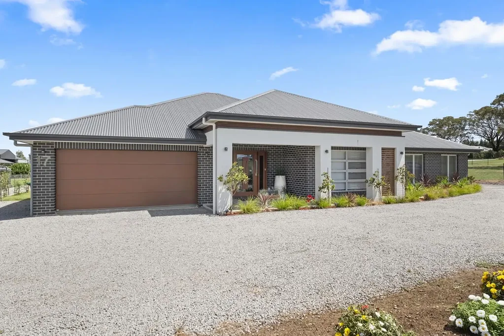 17 Bonnett Drive, Run-O-Waters, NSW 2580