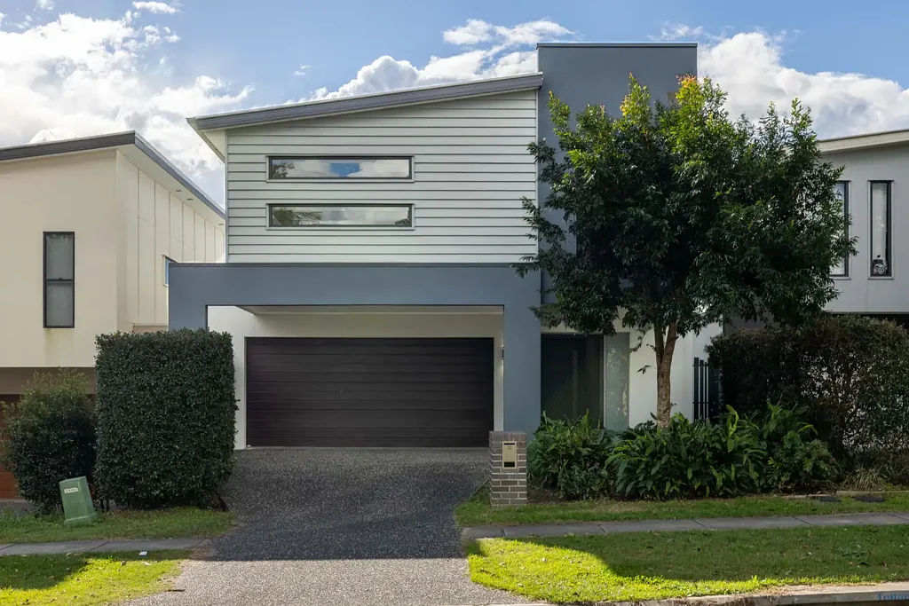 Richlands 4 Bedroom Stylish Modern Family Home in Prime Richlands Location