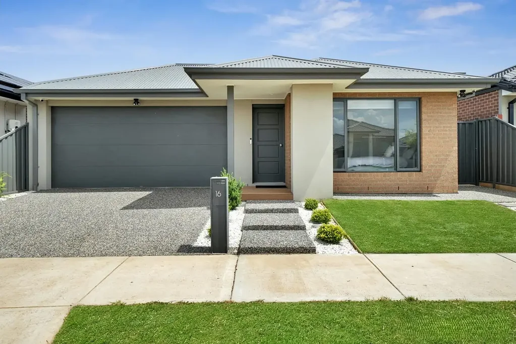 Modern Comfort | 4-Bedroom Home
