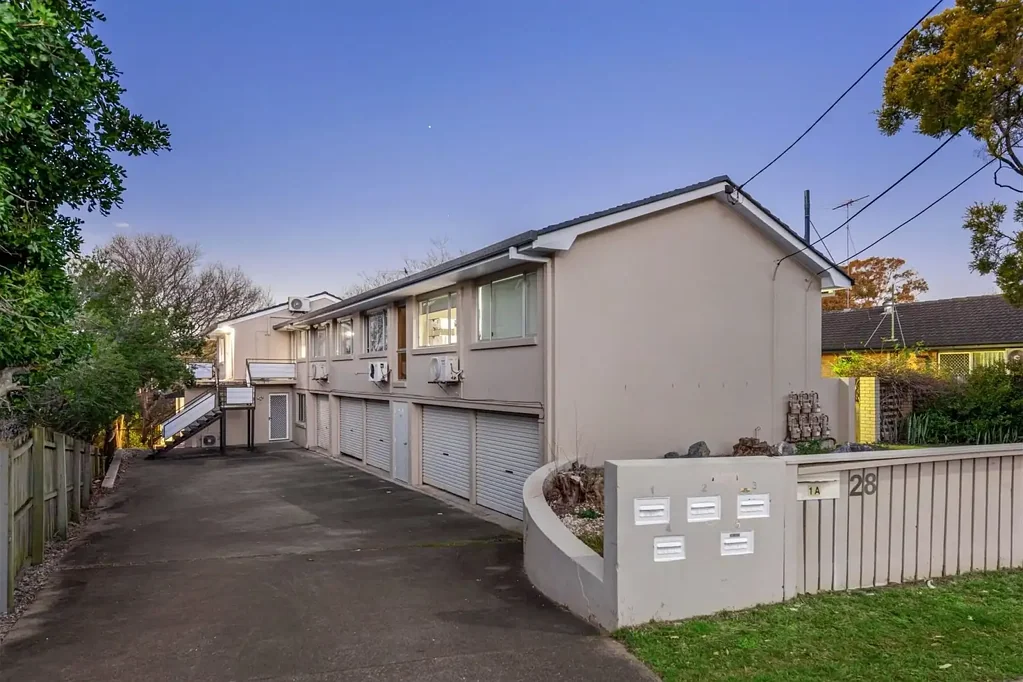28 McLay Street, Coorparoo, QLD 4151