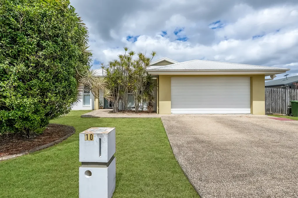 10 Hocking Crescent, Marian, QLD 4753
