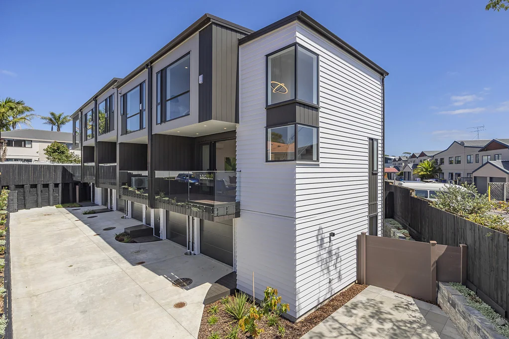 Unit A/17 John Jennings Drive, Oteha, North Shore City, Auckland