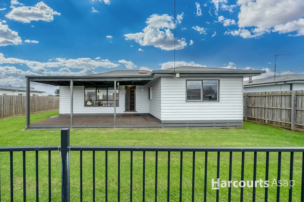 Sunderland Bay 3房  Coastal Charm with Huge Workshop or Potential for Second Dwelling