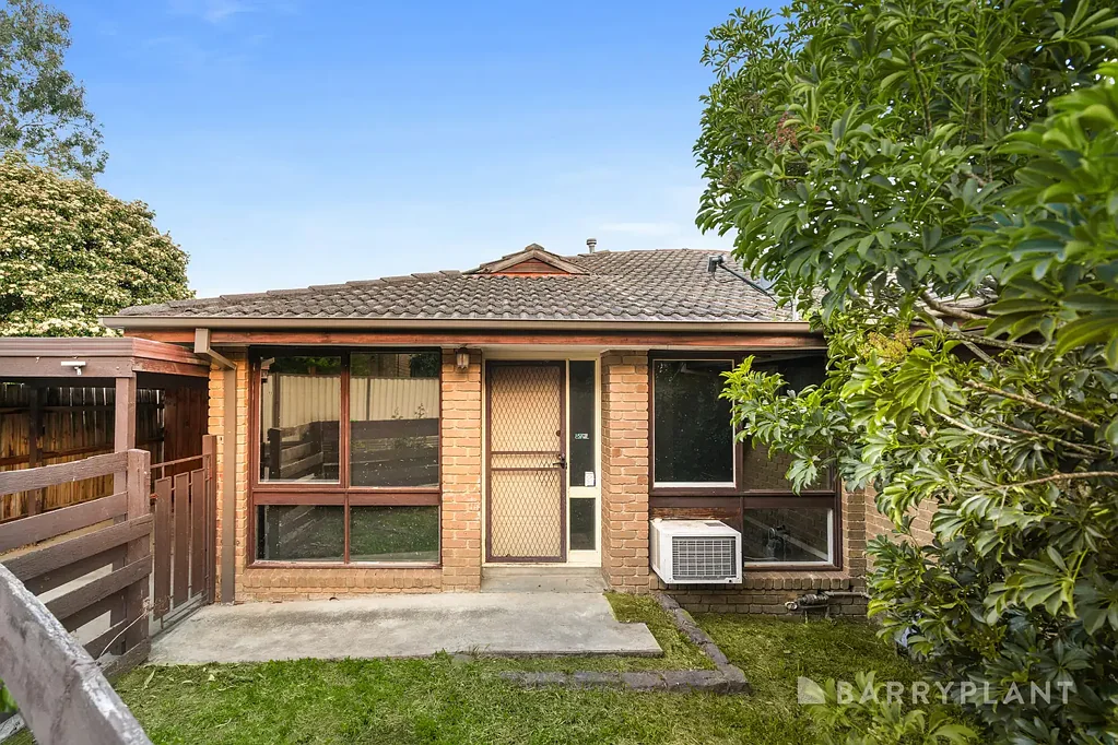 Croydon 2ਬੈੱਡਰੂਮ Renovators delight in superb location.