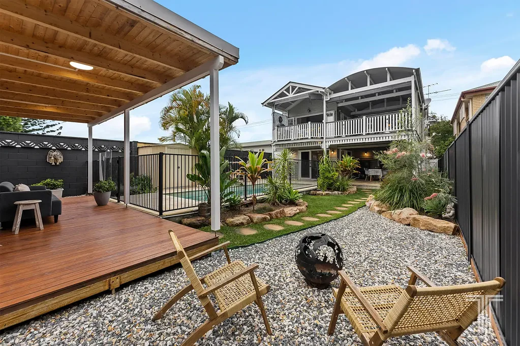 Coorparoo 5कमरा Sunsets, City Lights & Queenslander Charm