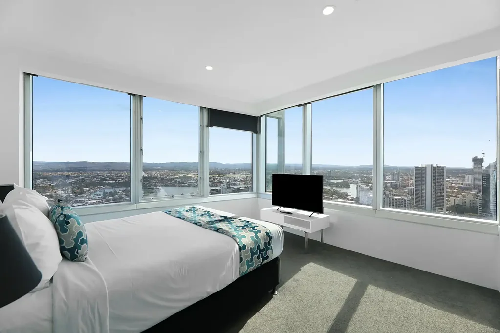 Surfers Paradise 3 Bedroom High Floor 3 Bedroom, 140m² Residence in Australia's Tallest Tower