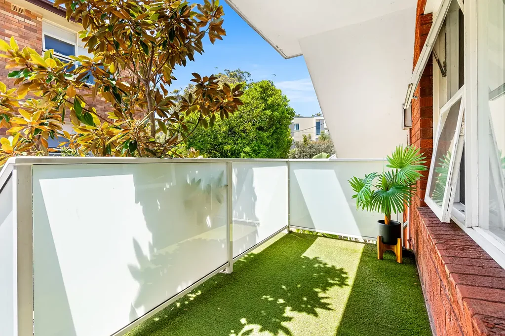 1/28 Clarence Avenue, Dee Why, NSW 2099