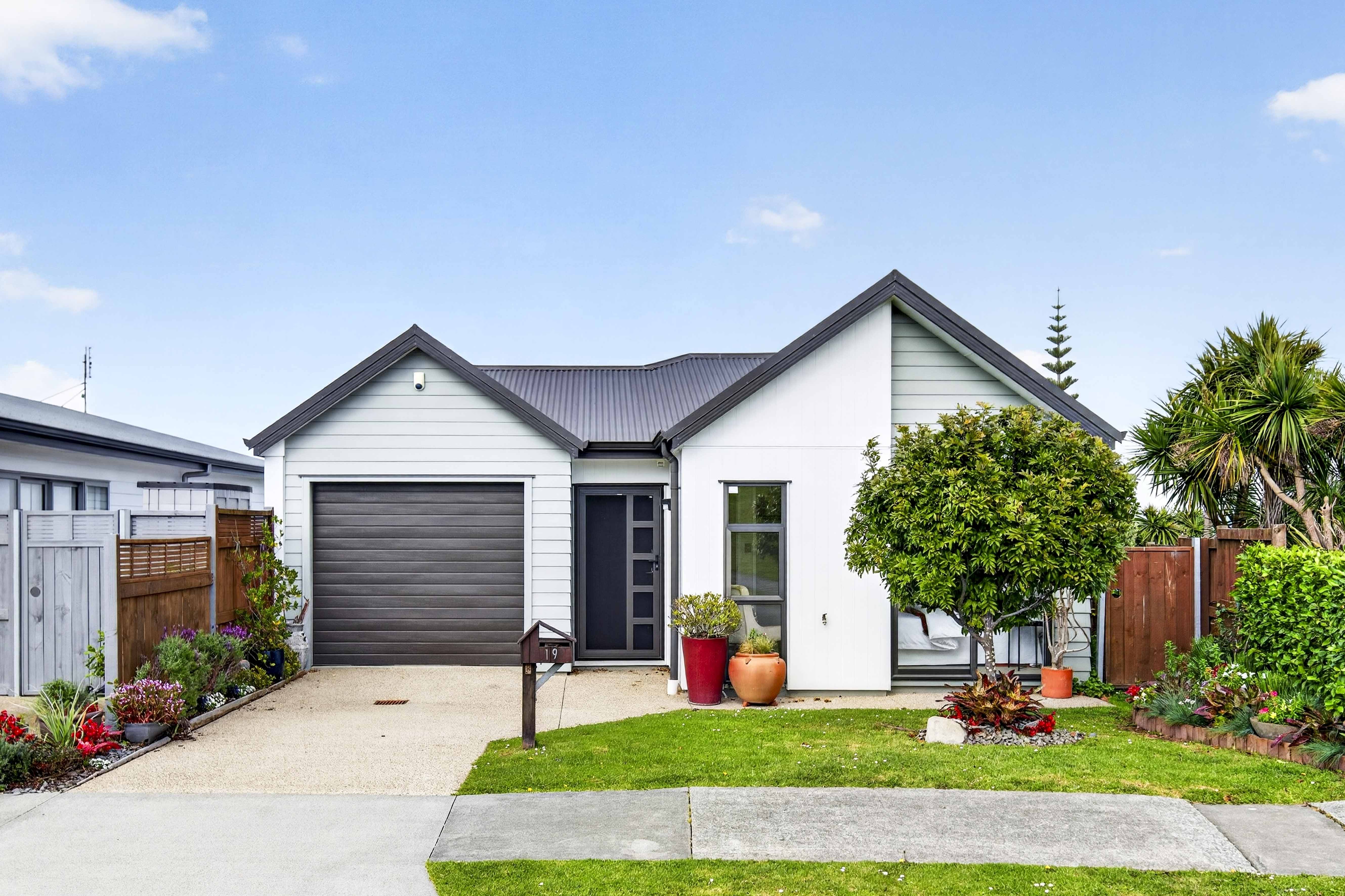 19 Barcliff Terrace, Gulf Harbour