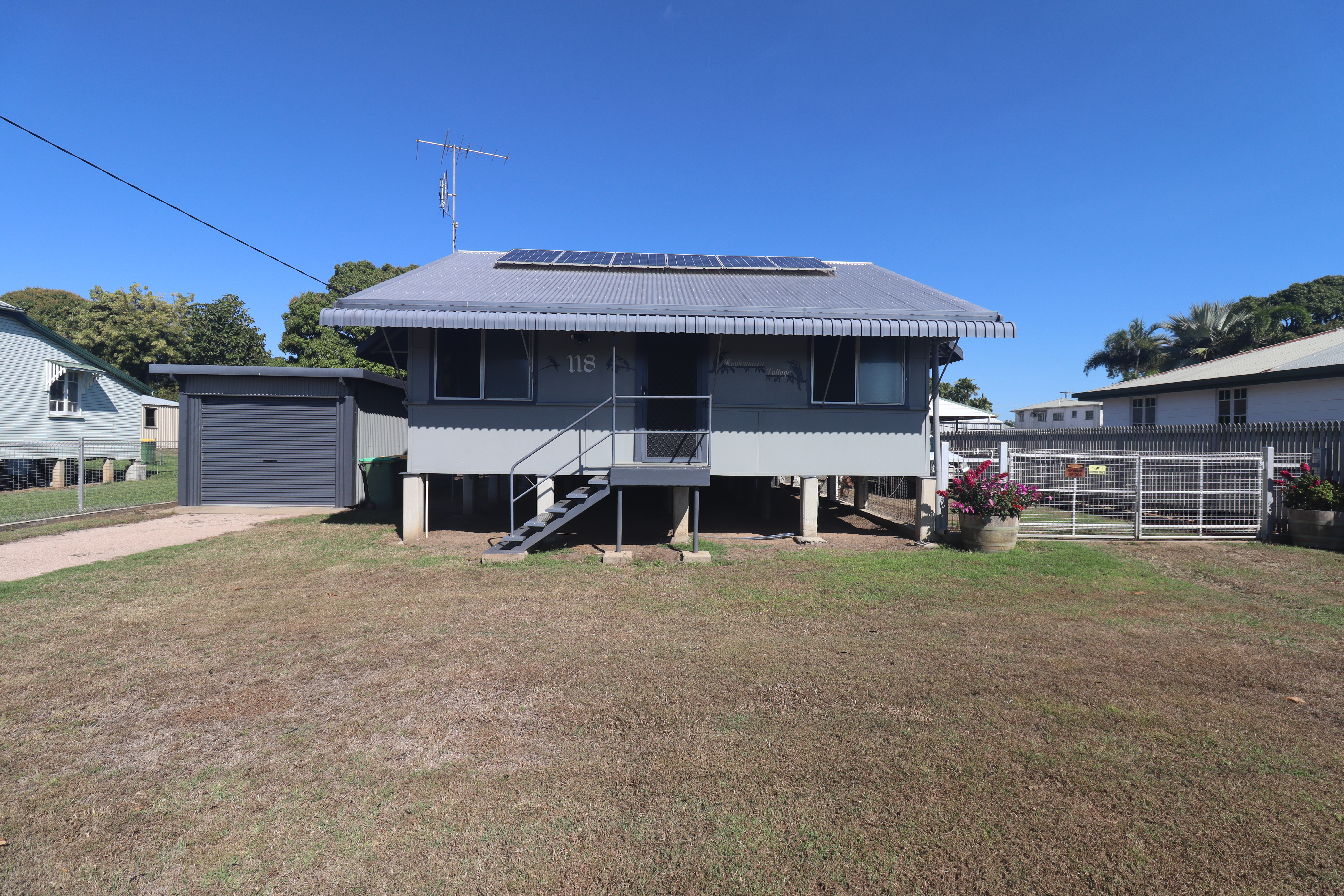 118 TENTH AV, HOME HILL QLD 4806, 0房, 0浴, House