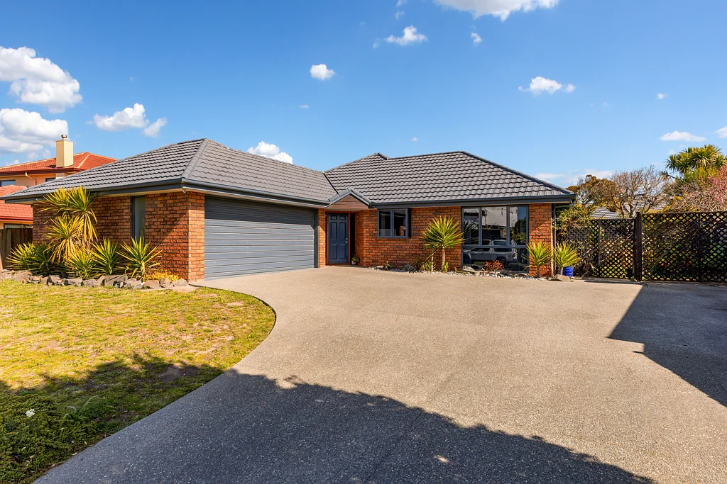 21 Eastwood Rise, Waimairi Beach, Christchurch, Canterbury