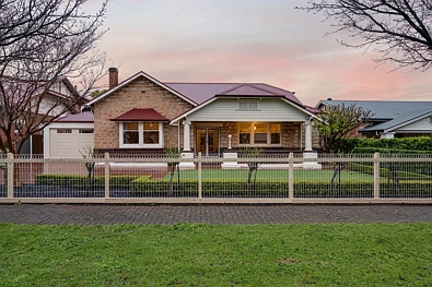 Tusmore 5房 Californian Bungalow with Pool, Court & Inner-Eastern Status.