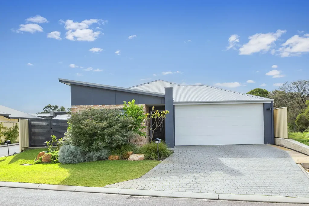 Dunsborough 3غرفة نوم LOW MAINTENCE HOME - WALKING DISTANCE TO THE BEACH, TOWN AND GOLF CLUB