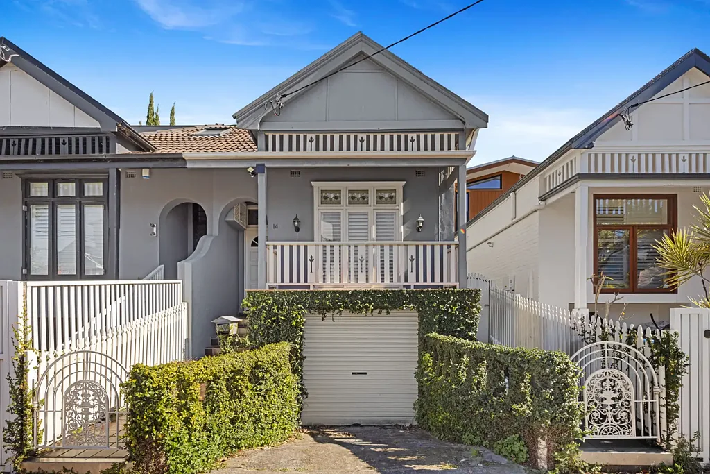 North-West facing Semi with Prized Lock up Garage!