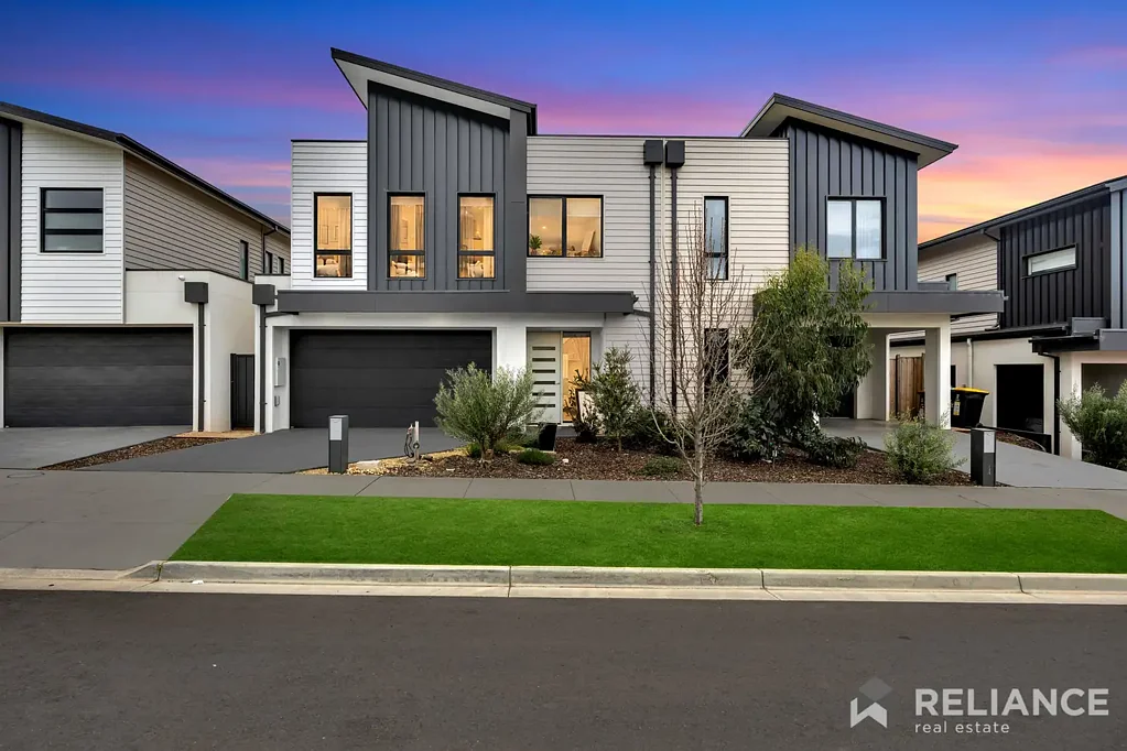 Sunbury 4બેડરૂમ Modern Family Living with Stunning City Views