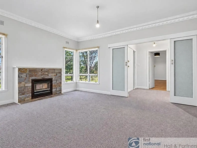Iba Pa - 4 Davey Court, Springvale, VIC 3171