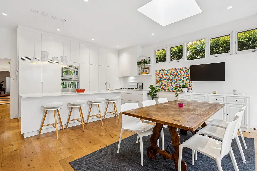 Bondi Junction 3Kwarto Spacious Home with Oversized Bedrooms in Prime Bondi Junction Pocket