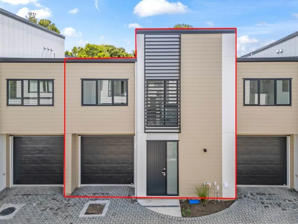 Glen Innes 3Zimmer Luxurious New Homes on the Glendowie Border!