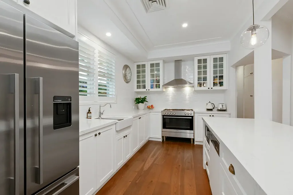 3 BEDROOM FAMILY HOME WITH POOL, ST IVES PRIMARY NORTH CATCHMENT