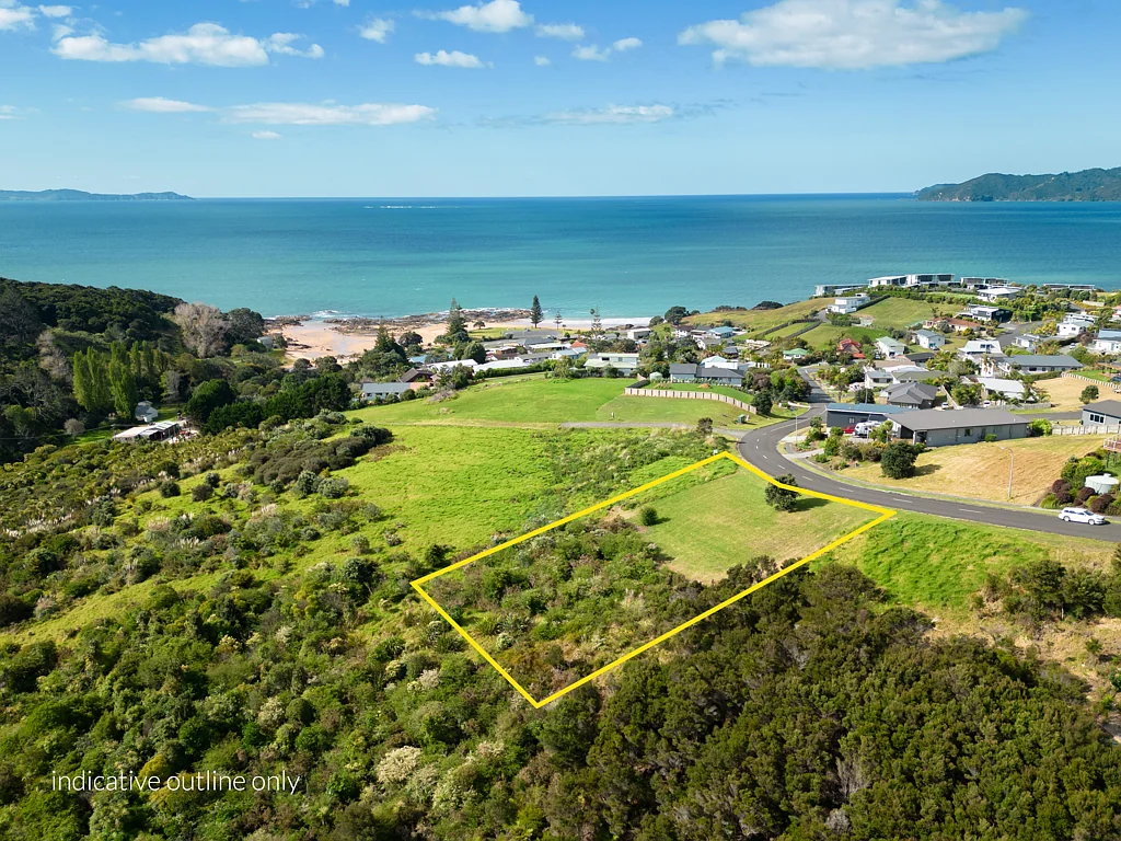 Cable Bay  Large Section - Sea Views - Cable Bay!