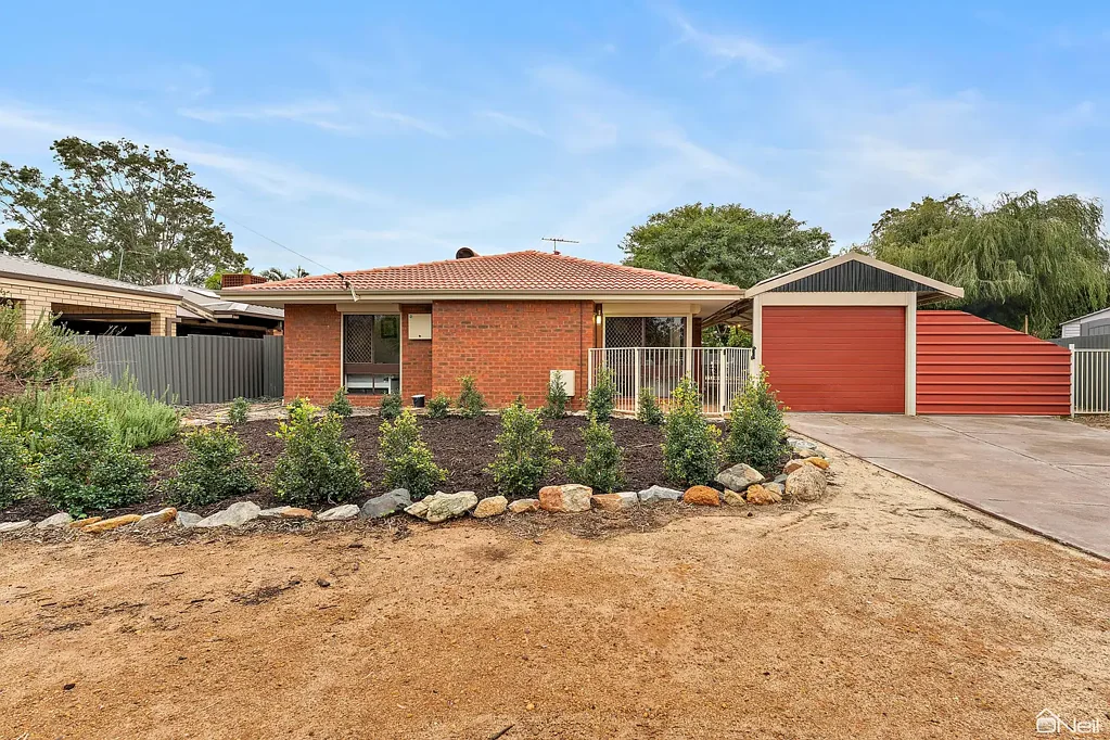 13 Kalmia Way, Forrestfield, WA 6058