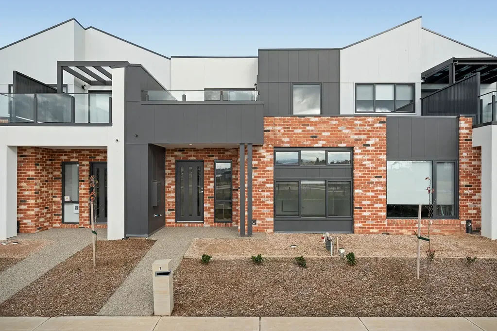 Berwick 4房  A Brand-New Family Haven in an Unbeatable Parkside Setting