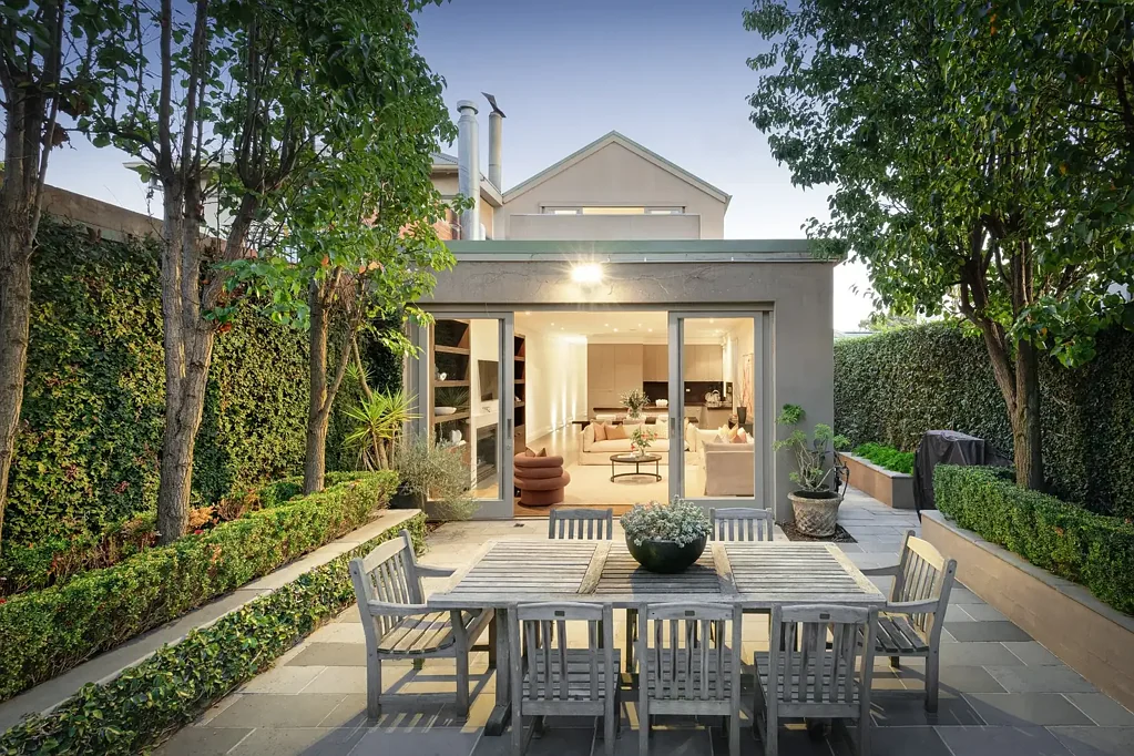 Toorak Luxury Living