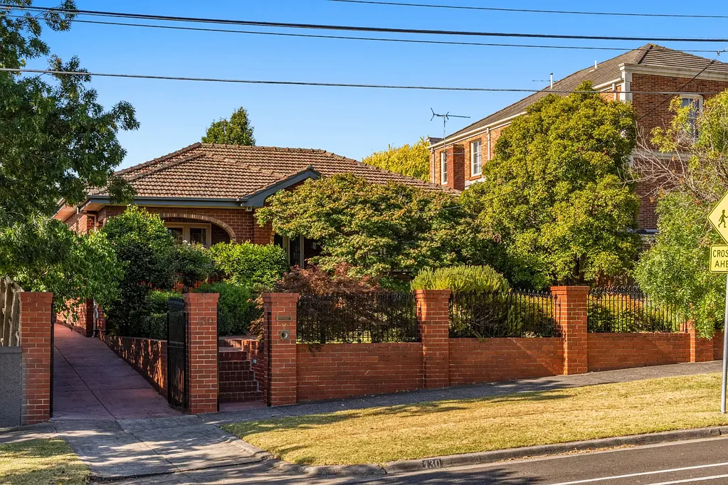 130 Woodland Street, Strathmore, VIC 3041