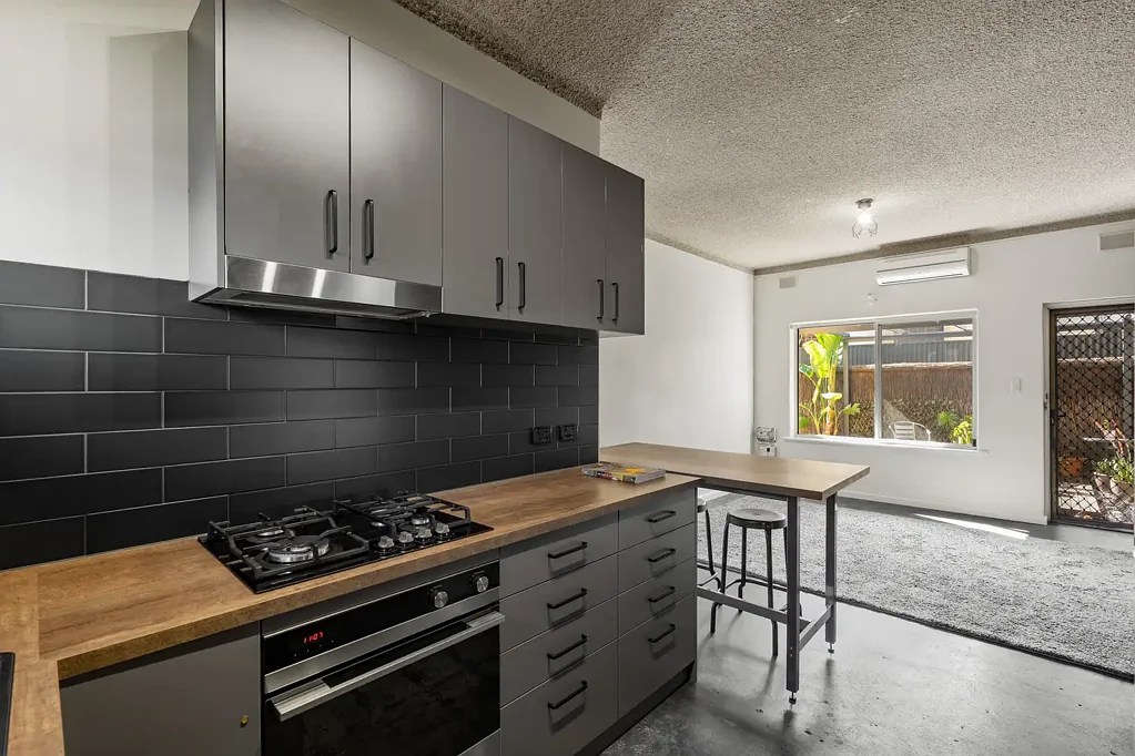 Prospect 2房  Two-Bedroom Unit with Private Courtyard!