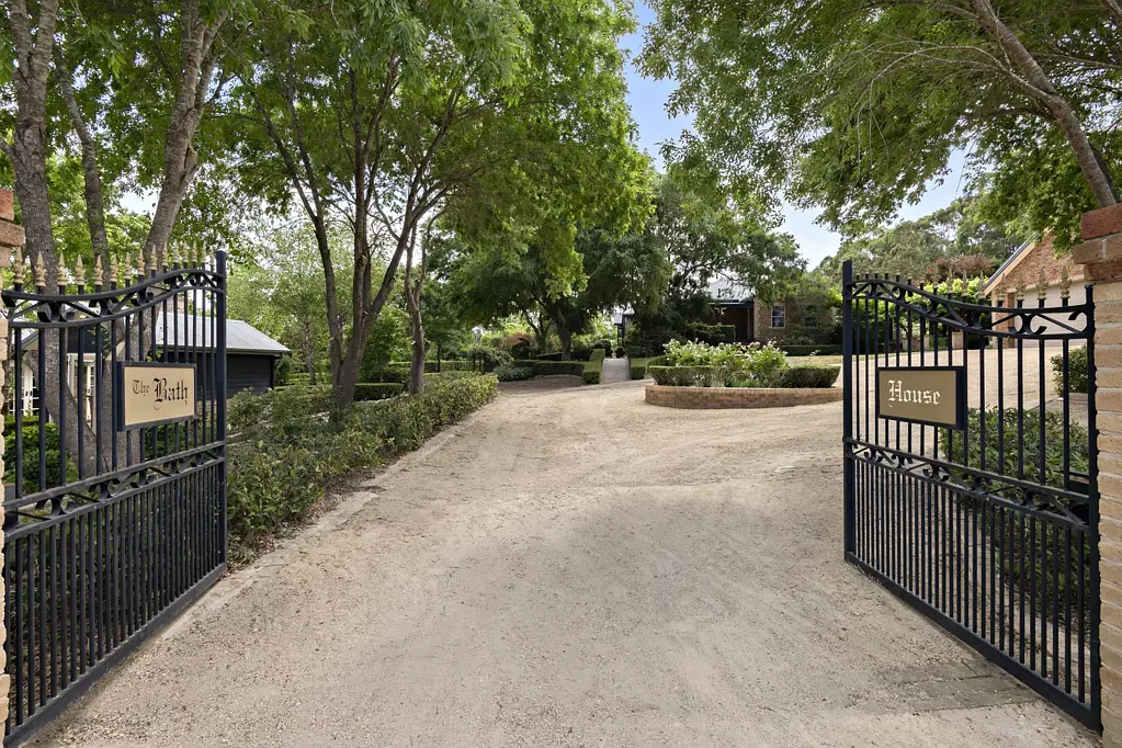 Oakhampton Heights 6બેડરૂમ 'The Bath House' - A Legendary Estate of Beauty, Privacy and Provenance