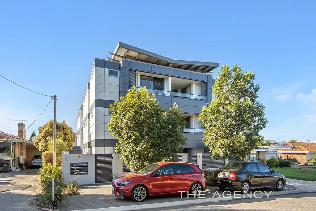 10/14 Kyarra Street, Innaloo, WA 6018