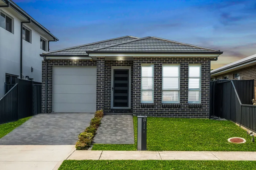 19 Pacer Street, Austral, NSW 2179