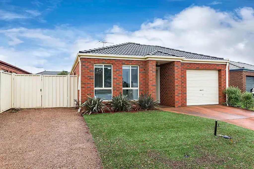 4 Featherhead Way, Harkness, VIC 3337